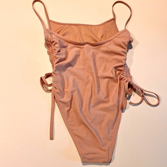 GNASH String One-Piece Swimsuit Size 4 - Picture 7 of 10